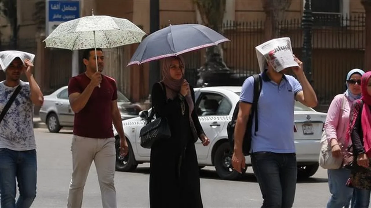 درجات الحرارة تلامس 40 مئوية في مصر مع مطلع هجمة صيفية قوية